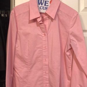 Woman’s NY&co button down shirt